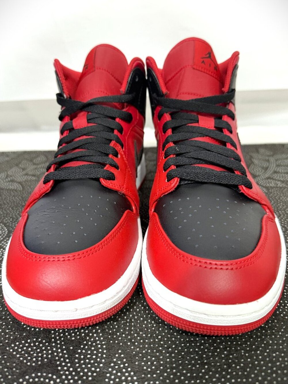 Nike Air Jordan 1 Mid Reverse Bred Gym Red/Black/White 554725-660 Men's Size 10